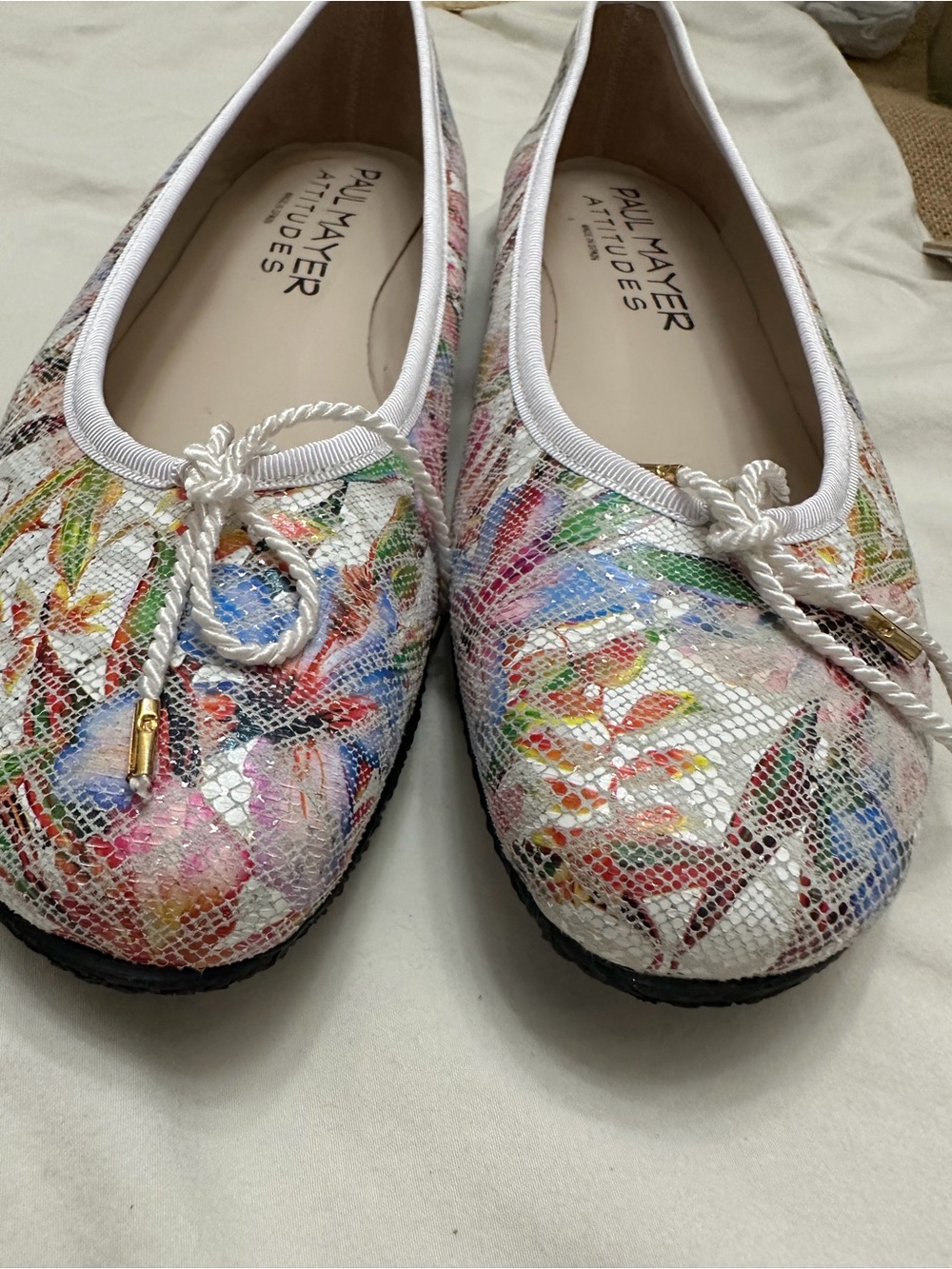 Paul Mayer White Multicolor Floral-Print Ballet Flats